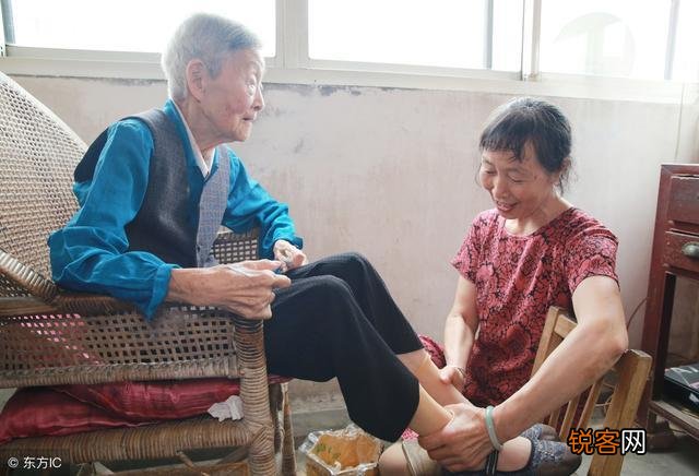 如果你和婆婆关系不和谐,娘家的嫂子、弟媳和你的情况一样,你对嫂子、弟媳会怎么看？