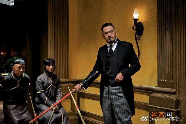 影视作品中都有哪些著名的衣冠禽兽形象？