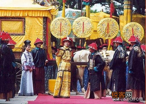 为什么中国人这么喜欢拍古装片？