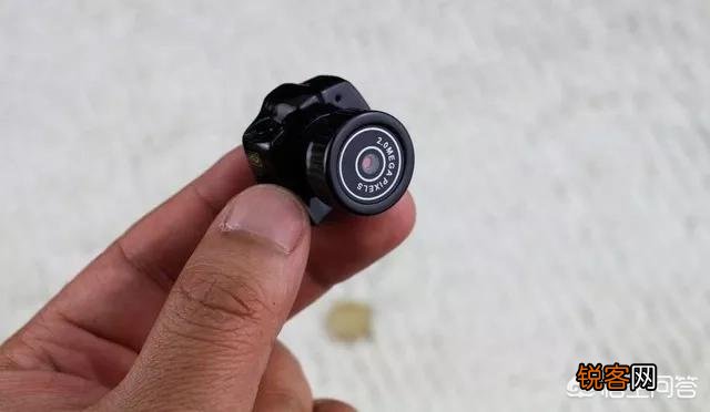 如何防止被针孔摄像头偷拍？