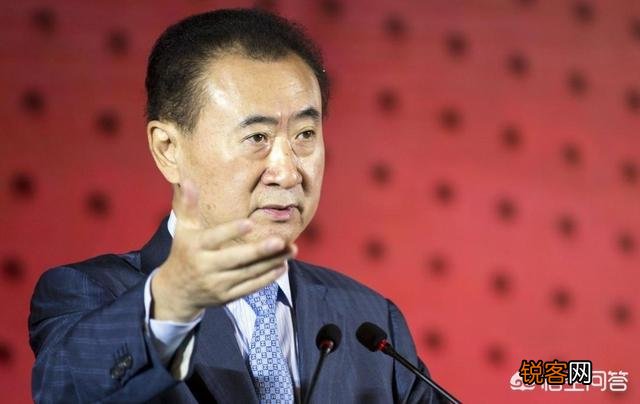 本科学历在饭店当服务员丢人吗？