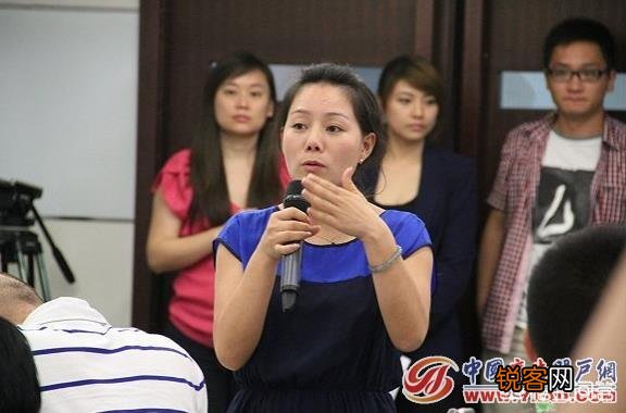 本科学历在饭店当服务员丢人吗？