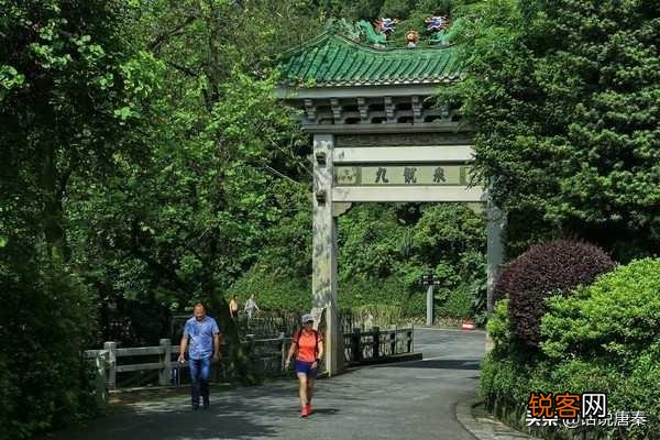 在你的周边城市旅游,有什么好地方推荐？