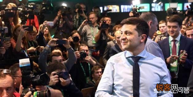 虽然最终结果未出,但泽林斯基获胜已成定局。为组建执政班底,会否寻求季莫申科的帮助？