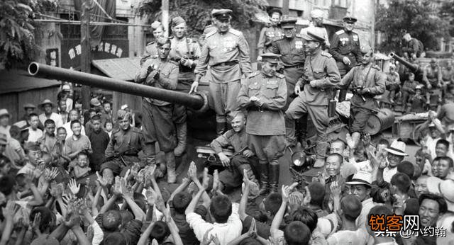 苏联援华航空队与美国“飞虎队”哪个对中国抗日战争帮助更大？