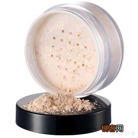 不化妆可以抹散粉吗？