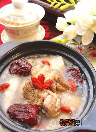 红枣党参煲牛腩汤可养心安神