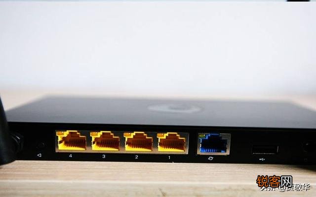 300兆宽带测速只有100,用手机测就能达到300兆为什么？