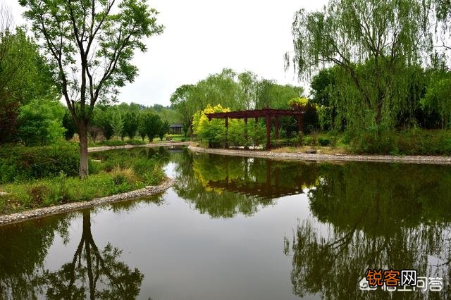 从天津出发自驾2日游,带孩子和老人,200公里左右路程,哪些地方可以游玩？