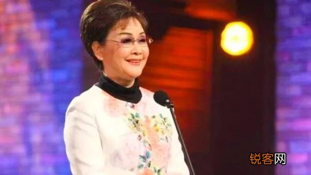 你记忆中最难忘的一首春晚歌曲是什么？