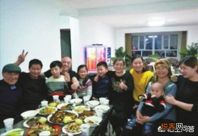 微信里你加入的亲戚群,“群名”叫什么？