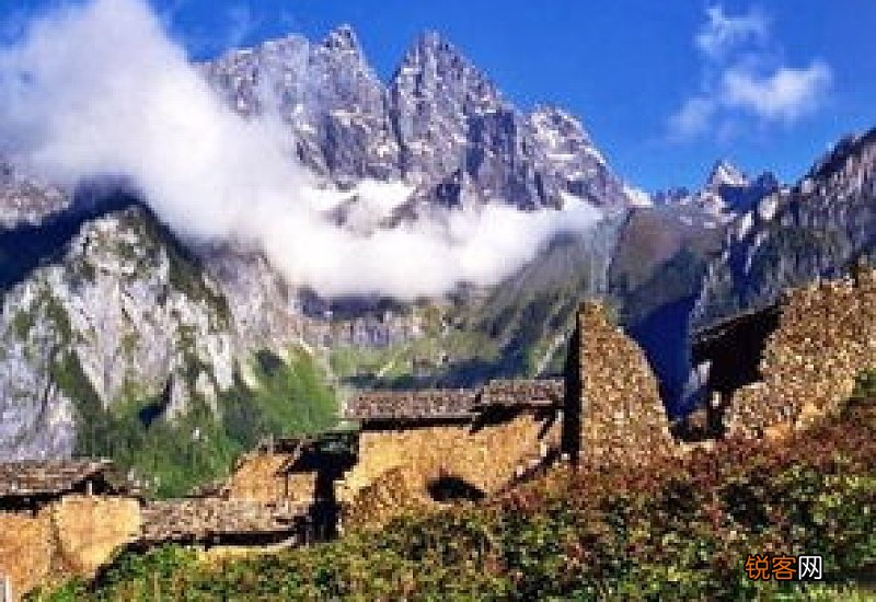 云南香格里拉海拔高度多少米