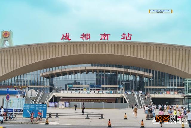 为什么有些成都人把成都火车站称作成都北站？成都有几个火车站？