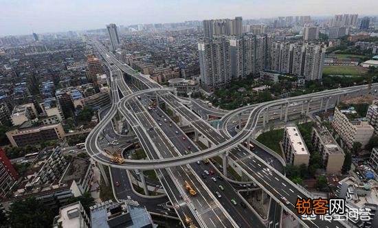 你认为成都有可能成为中国最大的城市吗？为什么？