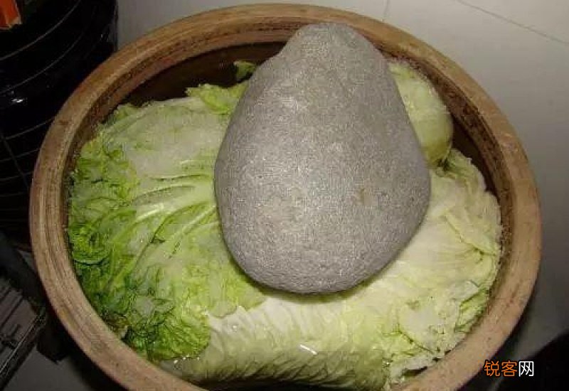 用塑料桶腌酸菜有毒吗