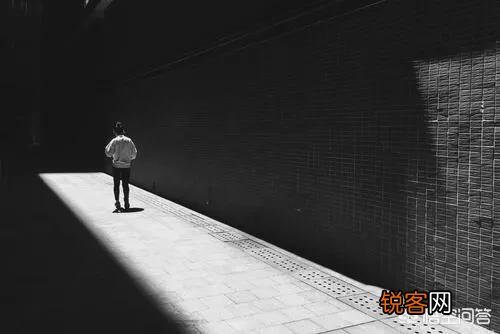 有人说绘画和摄影都需要讲究“光影”——“光影”是什么呢？怎样用好光影？