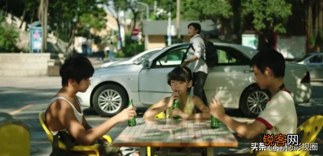 网剧《隐秘的角落》为什么反反复复的唱《小白船》？