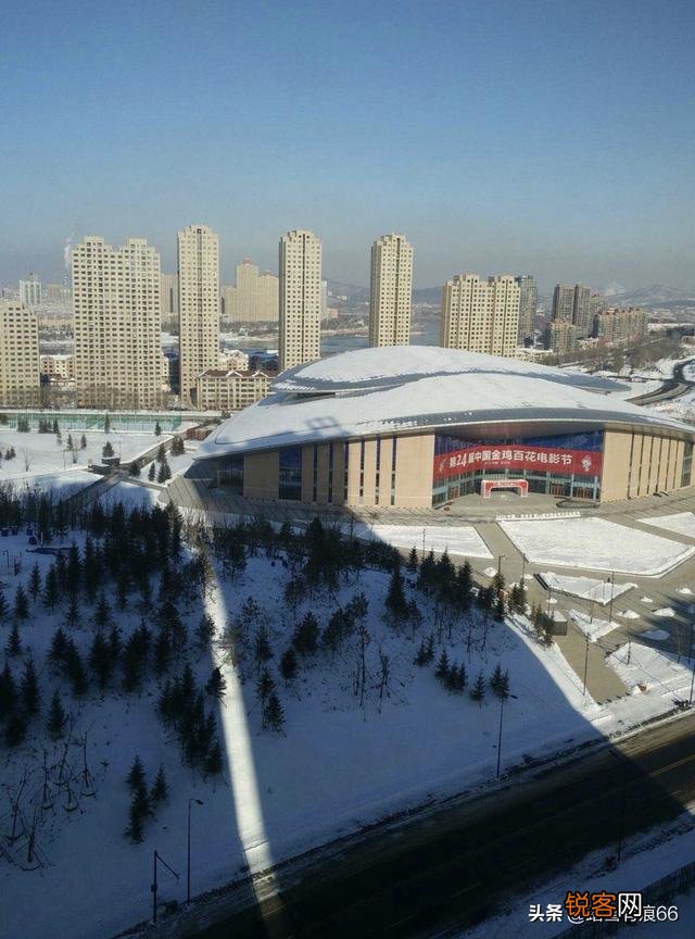 33层买了18楼,家里人都反对,现在不能退,怎么办？
