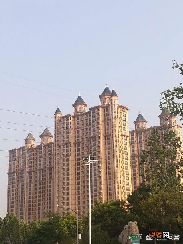 如果楼房有1到18层,你会选择哪一层居住？为什么？