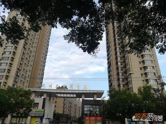 如果楼房有1到18层,你会选择哪一层居住？为什么？