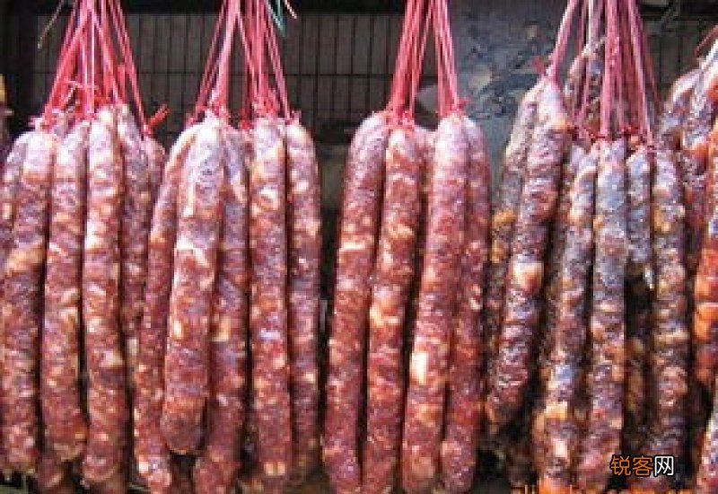 香肠是用大肠还是小肠做的