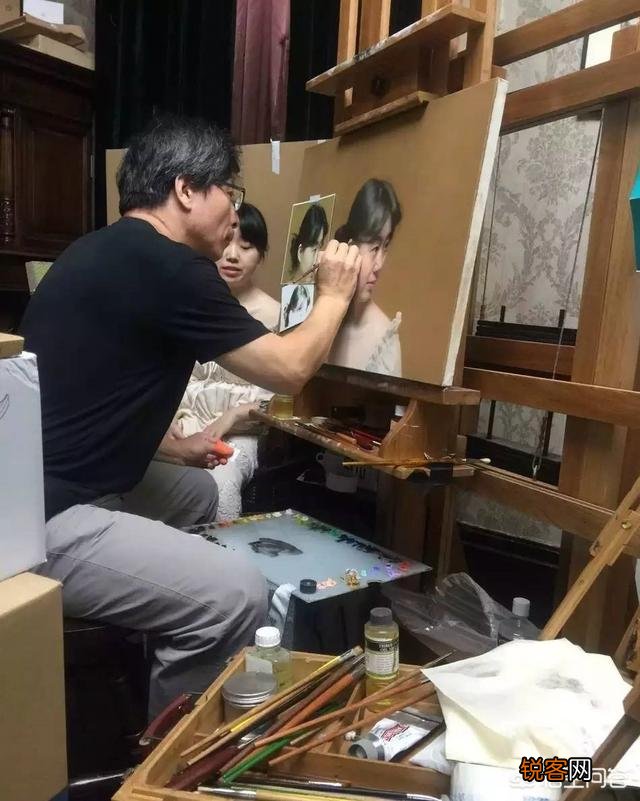 有人说画家冷军的油画很逼真,那么他的画到底是怎么画出来的？