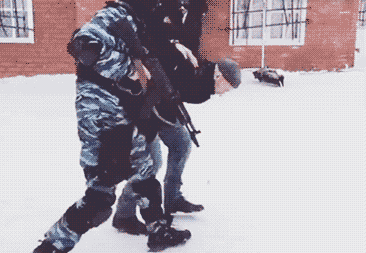 你们都收藏了哪些有意思的表情包和gif？