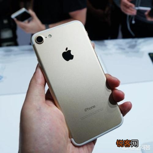 iPhone 6s跟iPhone 7相比,哪个更值得购买？