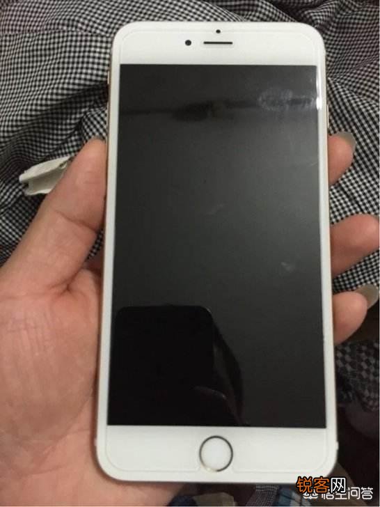 2015年发售的iphone 6s按照目前的软硬件更新速度,还能再战几年？