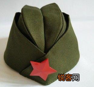 解放军部队,曾经使用船形帽和贝雷帽,为何被彻底撤销？