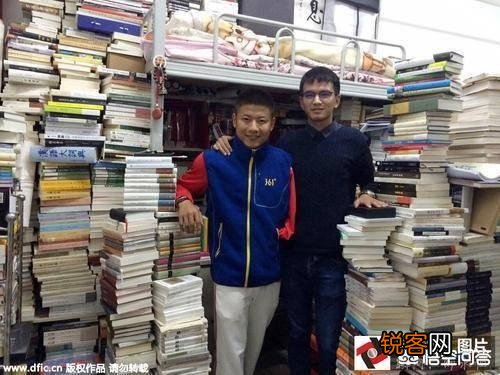 一些中小学生沉迷游戏的原因是什么？