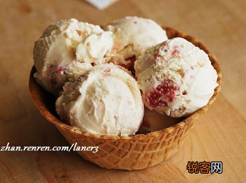 天气 越来越热了。冰淇淋走起来~