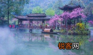 再游桃花源和桃花源记的思想感情有什么不同 再游桃花源和桃花源记分别表达了哪些感情