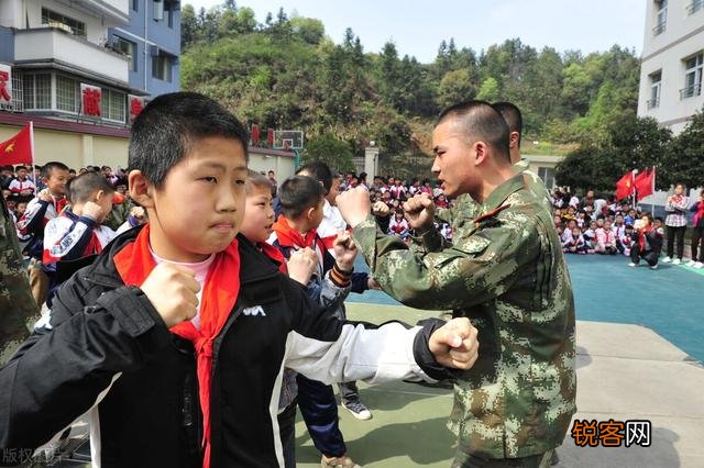 为什么中国古代把军队叫做三军？