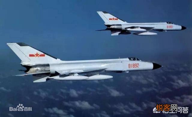 中国已造出五代机,为何空军仍有300多架二代机服役？