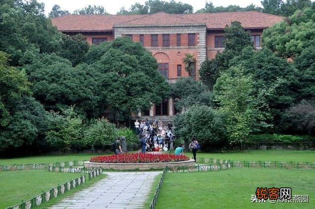 儿子考研三战,成绩不理想,还想考,怎么办呢？