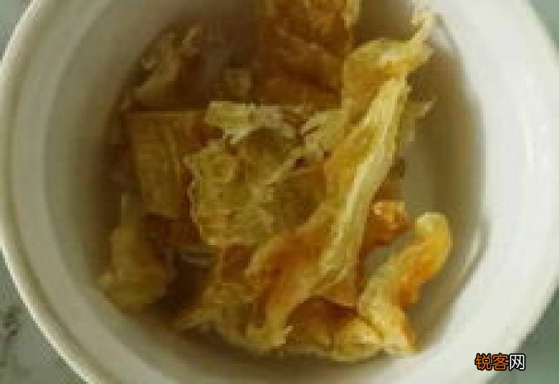 牛奶炖花胶的做法