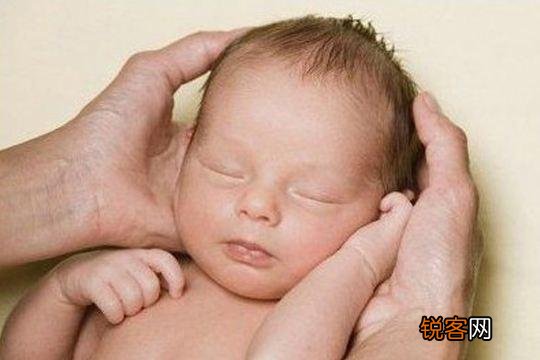 9个月小孩发烧怎么办？