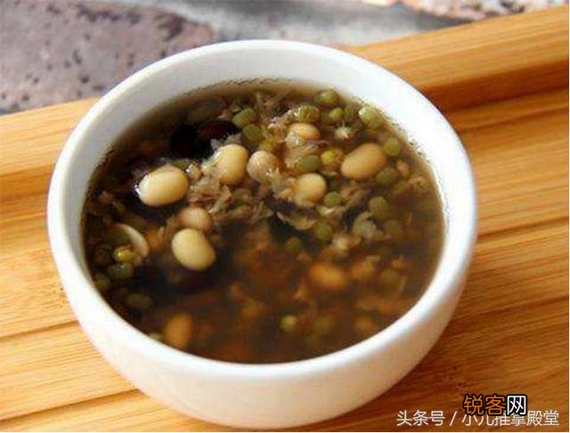 生活中如何快速给宝宝降温退烧？