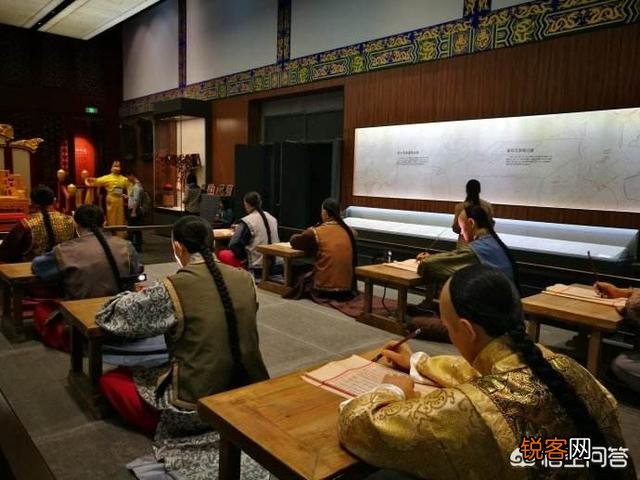 古时的状元、探花、榜眼、举人和秀才,各有什么区别？谁级别最高？