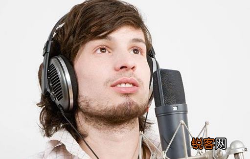 男人胸大可能是病 须早治