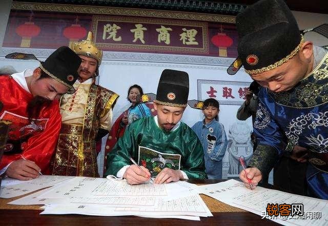 状元是第一名,探花第三名,为何古人更想中探花？