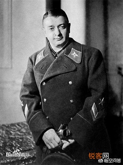 希特勒进攻苏联后,斯大林为何消失了整整两周？在这段时间里,他做了什么？