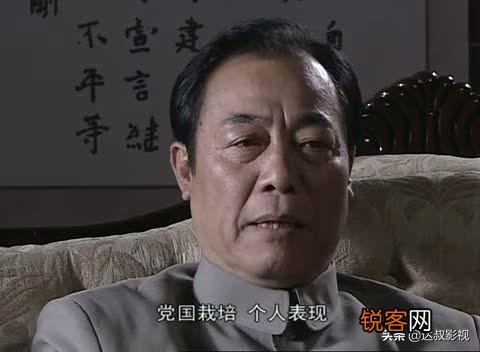 你觉得经典谍战片《潜伏》里面最厉害的三个人是谁？为什么？