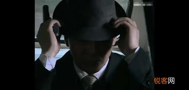 《潜伏》里李海丰怎么知道有人杀他？