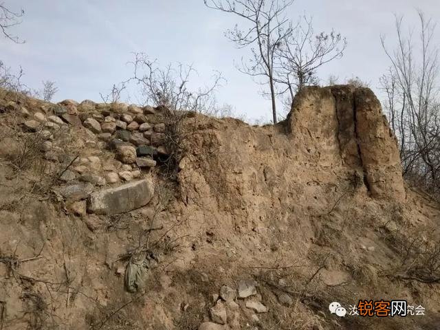 历史上有什么设伏没吃掉对方,却被对方反包围反杀的经典战例？
