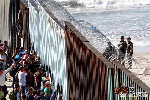 美国害怕俄罗斯在委内瑞拉和古巴部署军事基地吗？你怎么看？