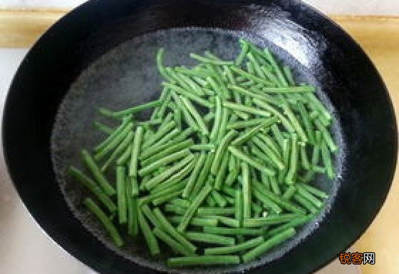 凉拌豇豆焯水多久才能熟