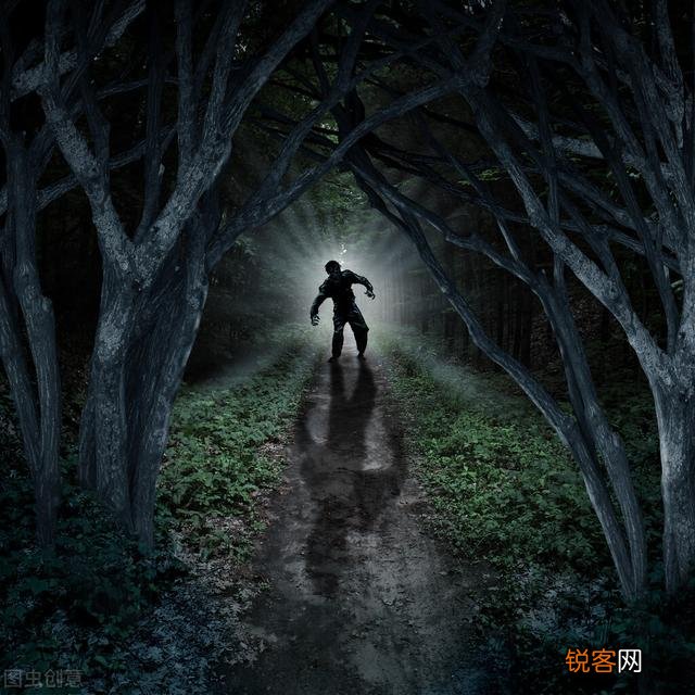 如果在深山里迷路遇险,都有什么方式可以自救？