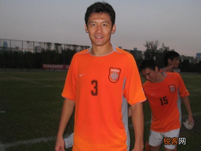 亚洲足坛历史最帅11人阵容,又要帅又要能打,怎么选？